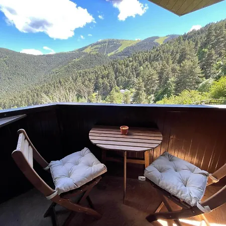 A La Molina, Grans Vistes, Llar De Foc