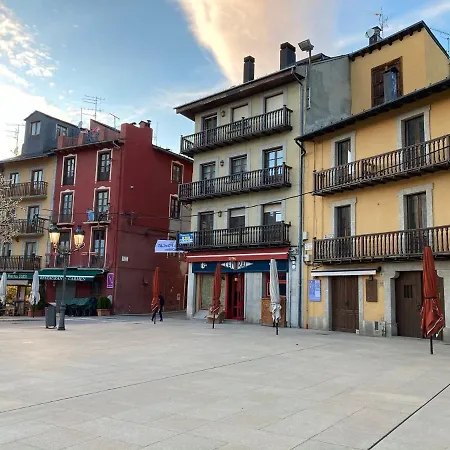 A La Molina, Grans Vistes, Llar De Foc